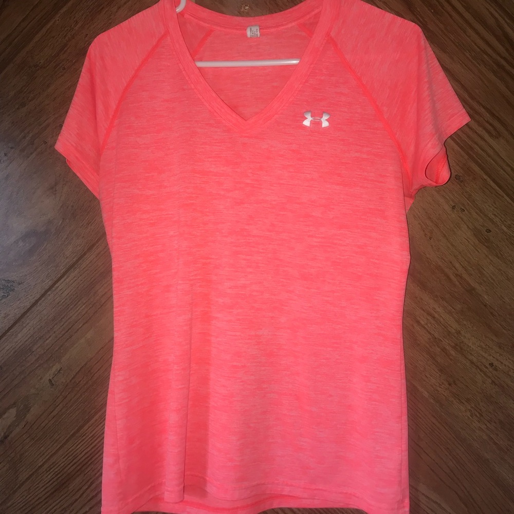 Under Armour tee